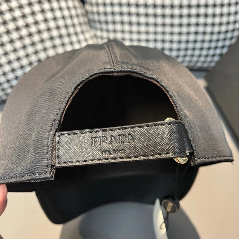 Premium Prada Caps 261095