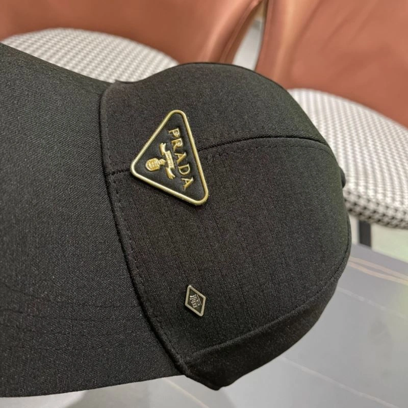 Prada Caps SmoothTexture 257248