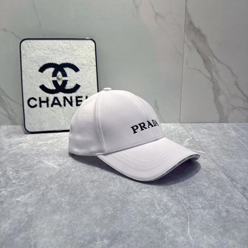 Prada Caps Versatile 257239