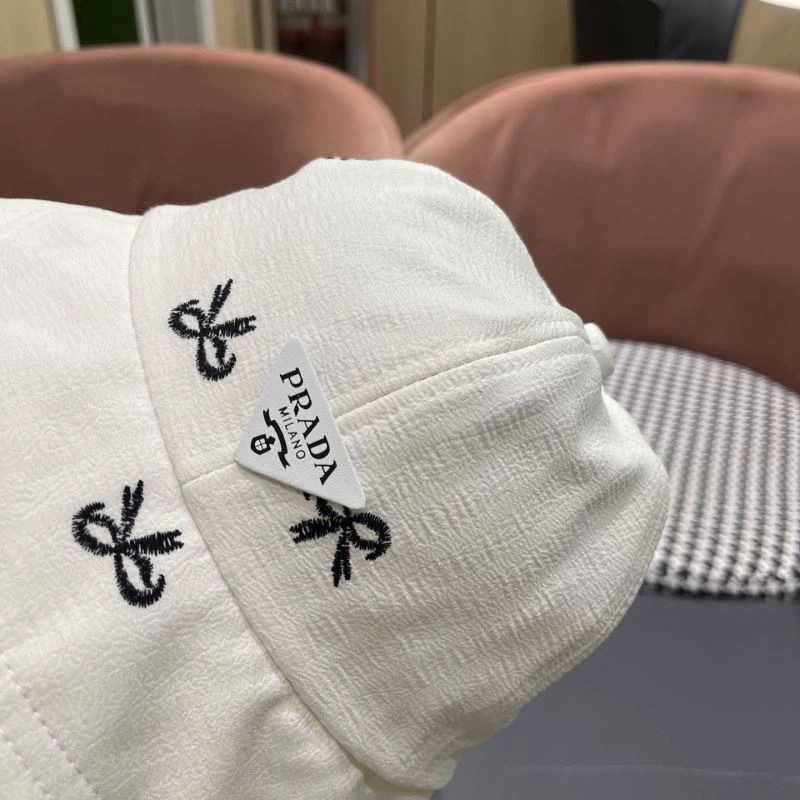 Fashionable Prada Caps 257236
