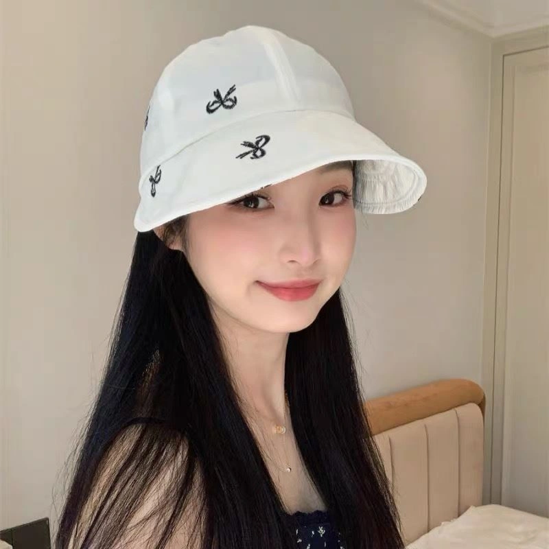 Fashionable Prada Caps 257236