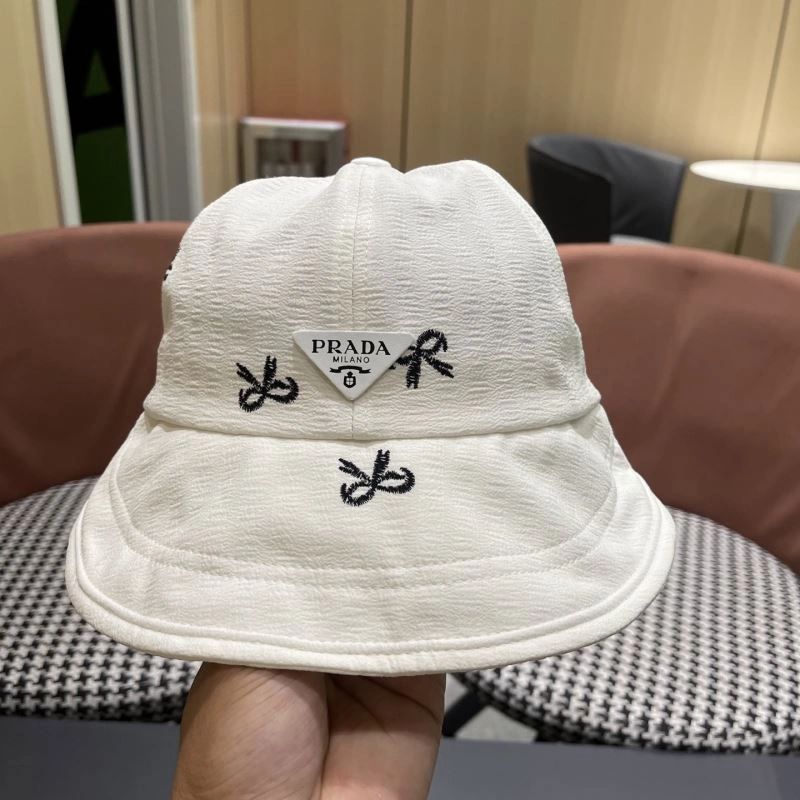 Fashionable Prada Caps 257236