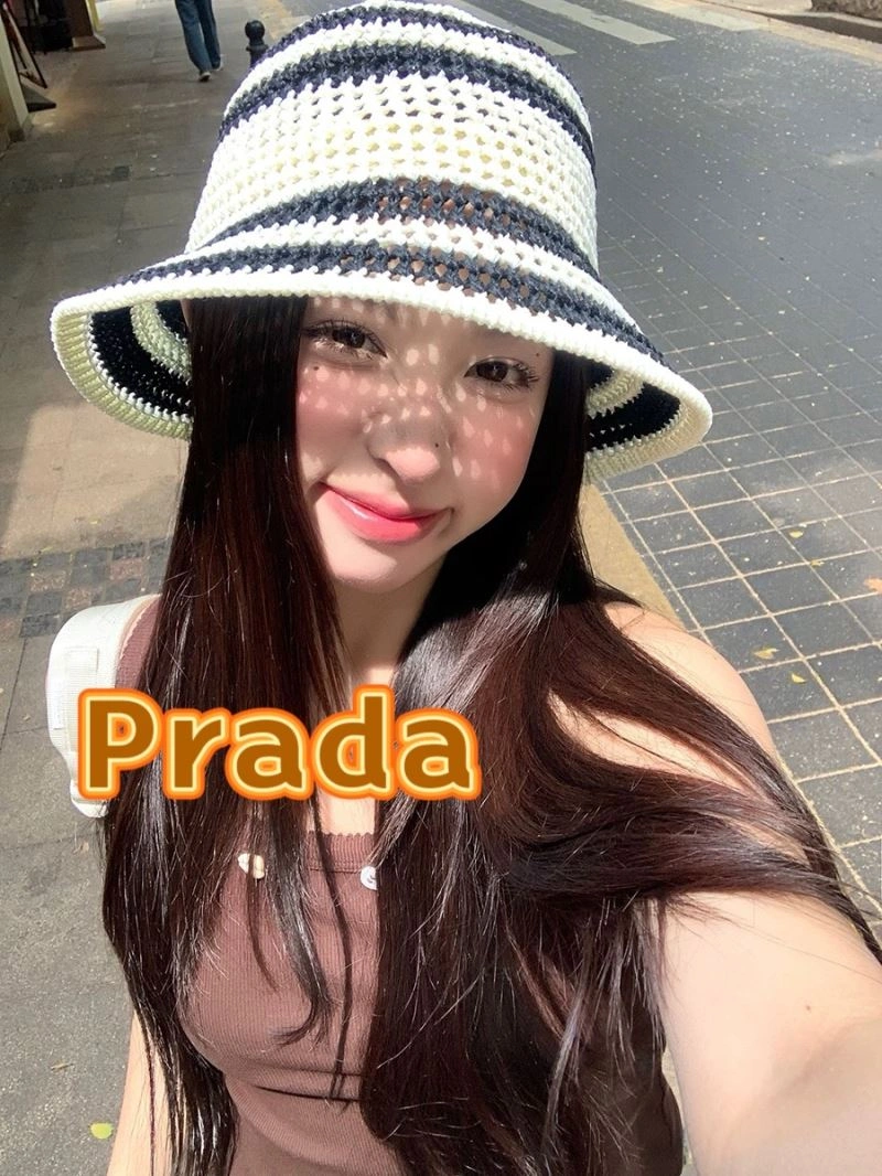 Prada Caps SmoothTexture 257217
