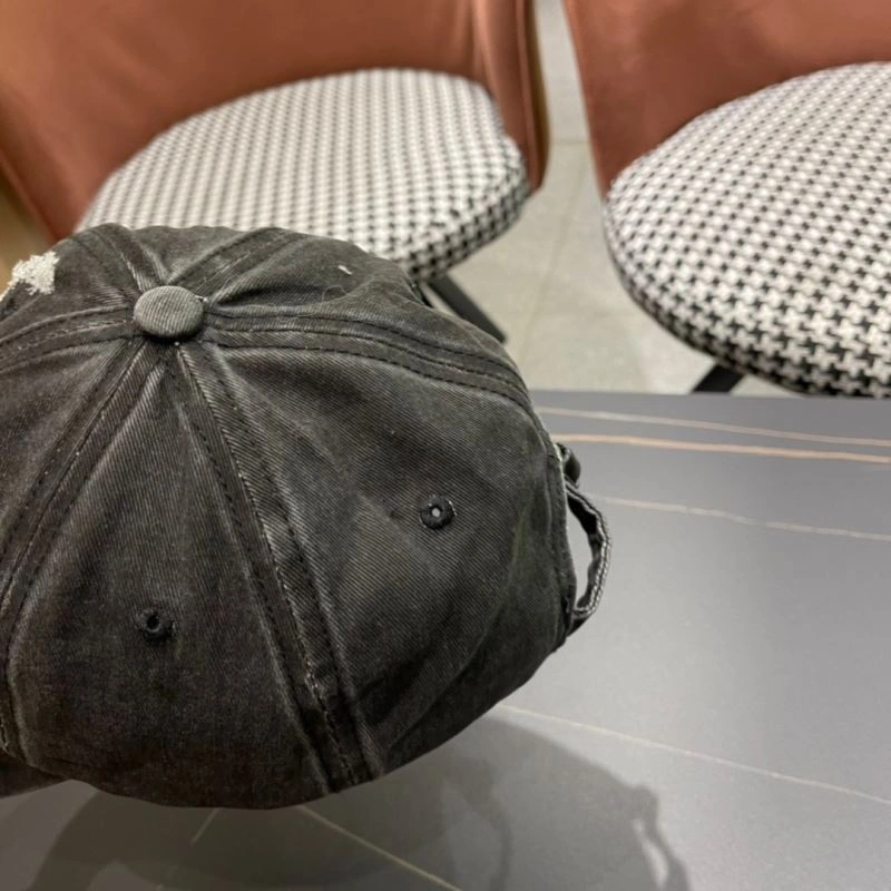 Versatile Prada Caps 257214
