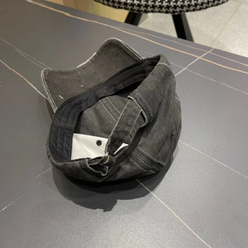 Versatile Prada Caps 257214