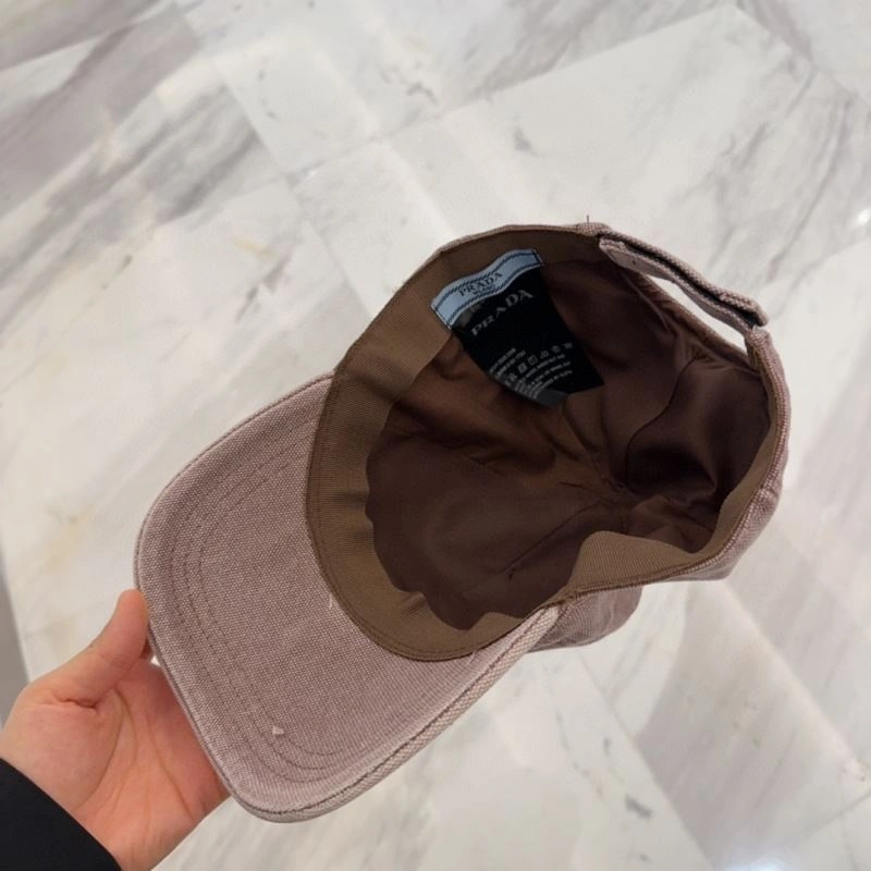 Elegant Prada Caps 257198
