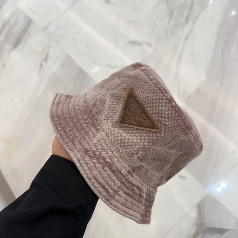Prada Caps WellDesigned 257195