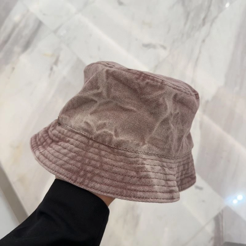 Prada Caps WellDesigned 257195
