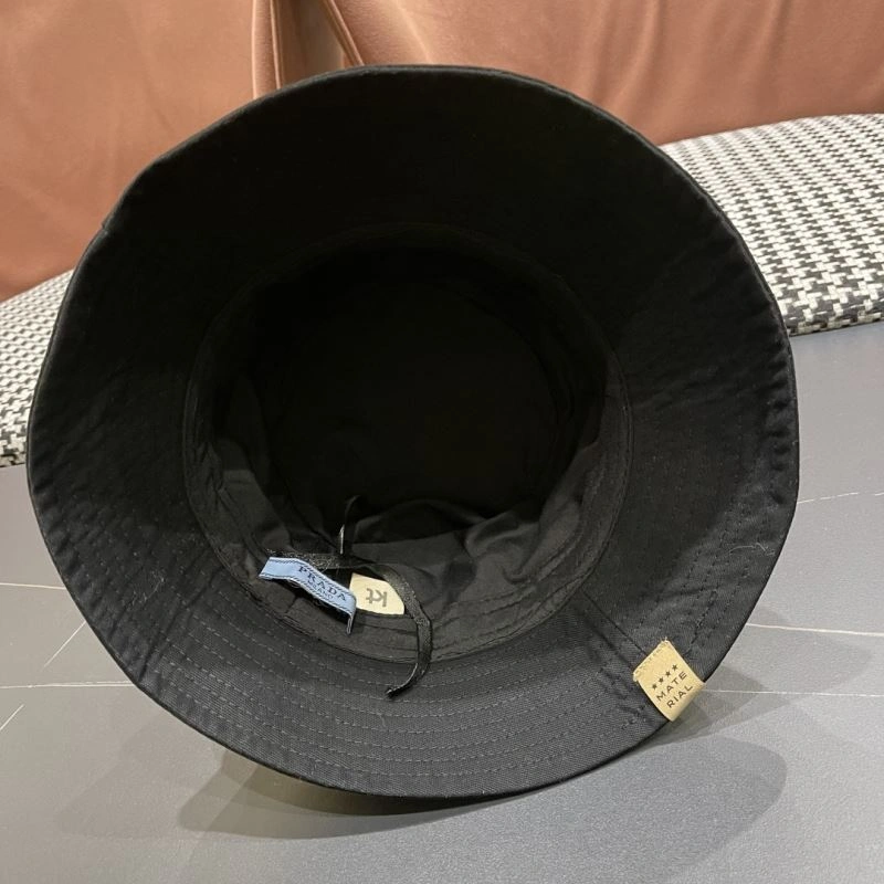 Effortless Prada Caps 257194