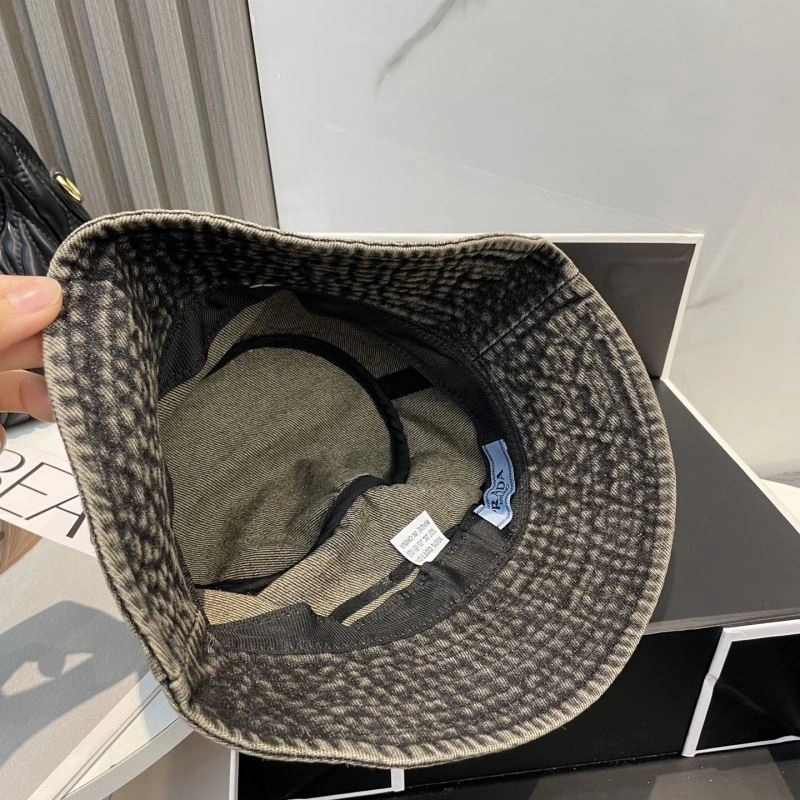 Fashionable Prada Caps 257169