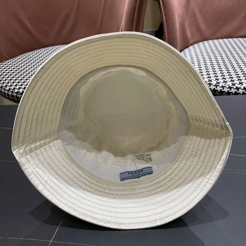 Contemporary Prada Caps 257181