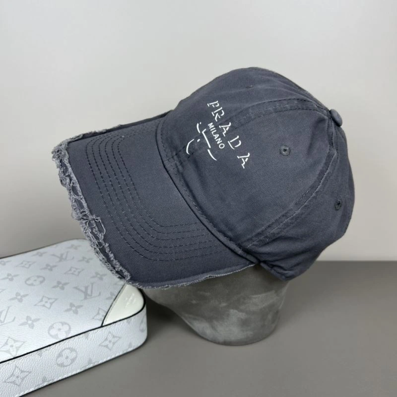 Snug Prada Caps 257178