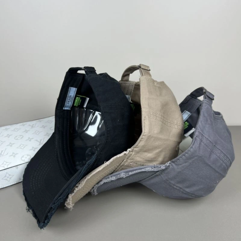Snug Prada Caps 257178