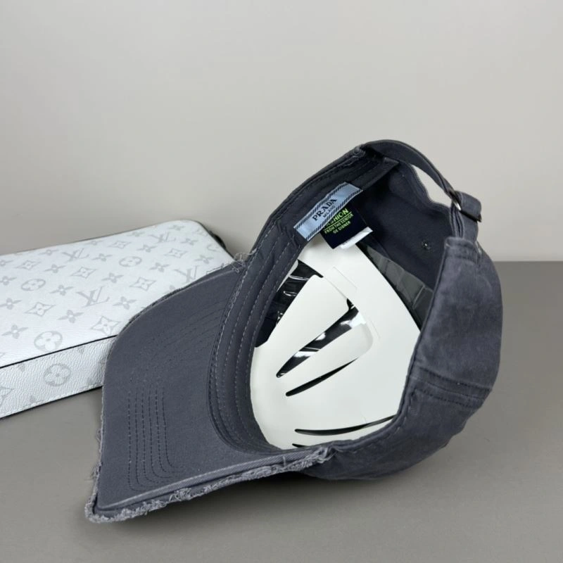 Snug Prada Caps 257178
