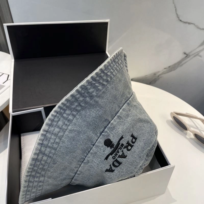 Prada Caps HighPerformance 257164