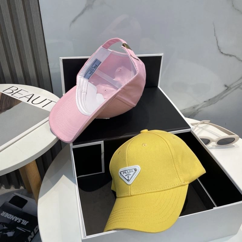 Prada Caps Chic 257155