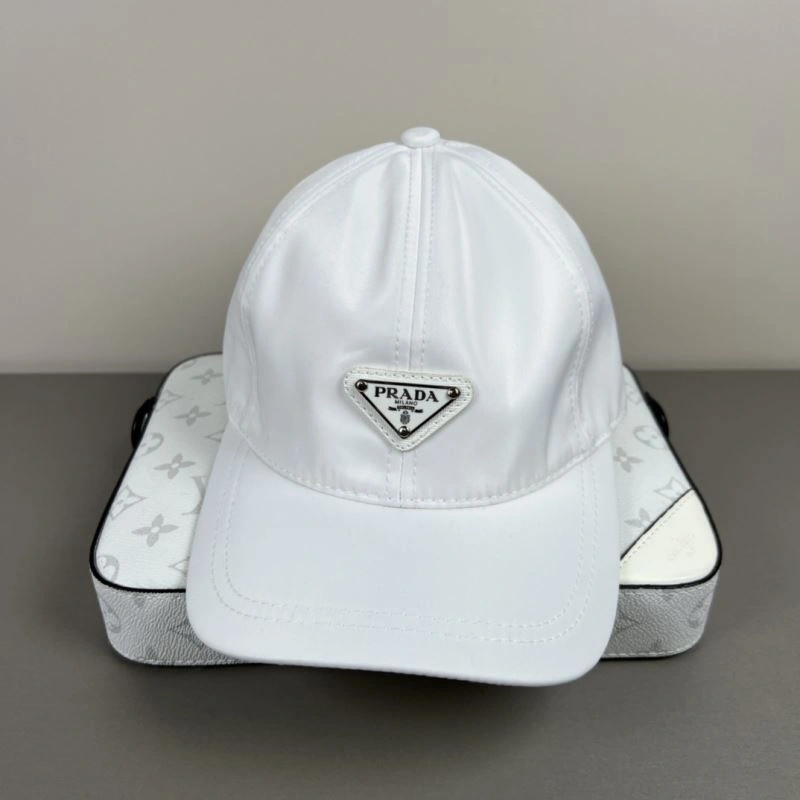 Effortless Prada Caps 257137