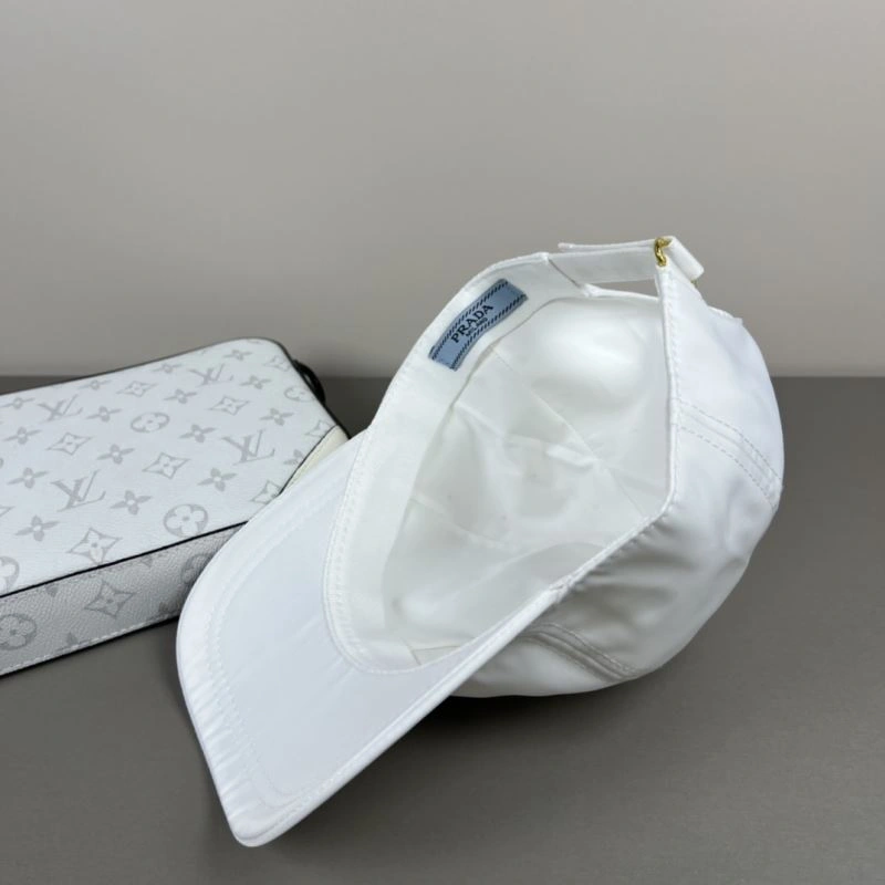 Effortless Prada Caps 257137