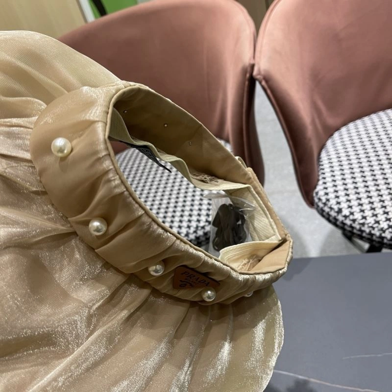 FreshLook Prada Caps 257134