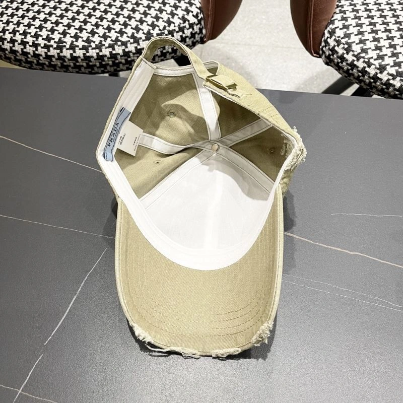 Attractive Prada Caps 257121