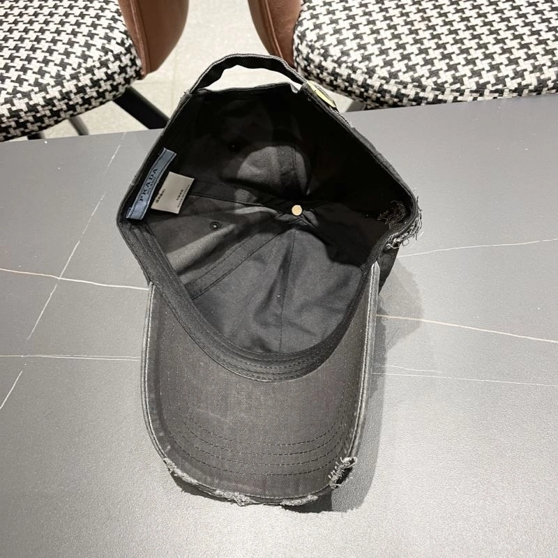 Seasonal Prada Caps 257119