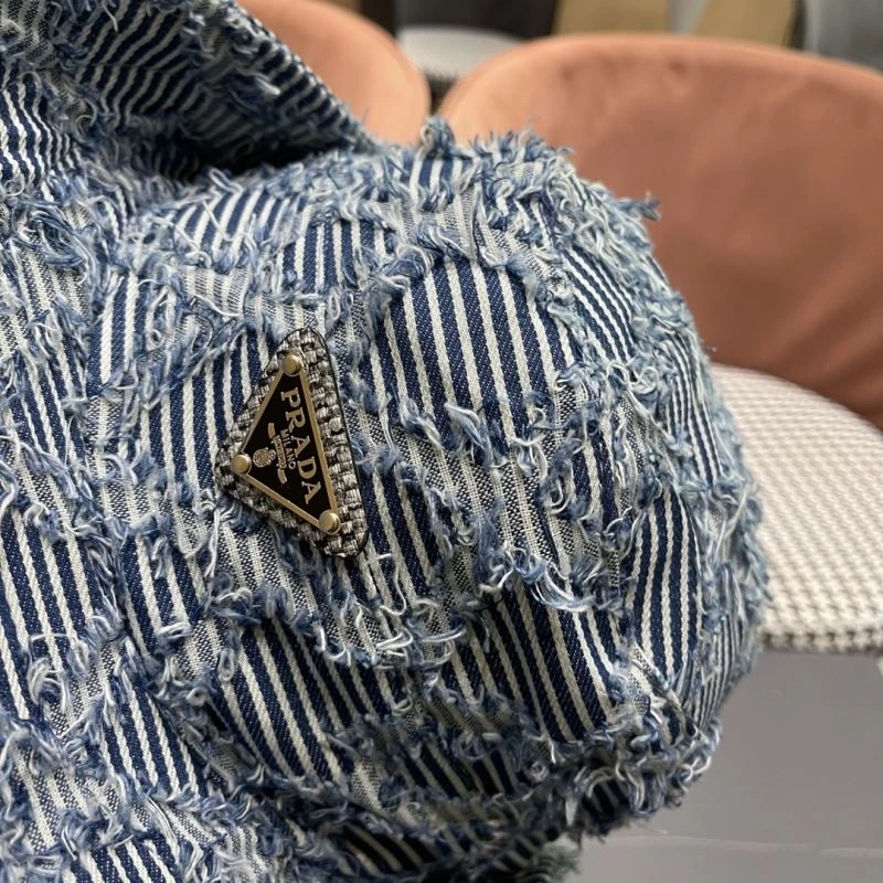 Prada Caps Functional 257111