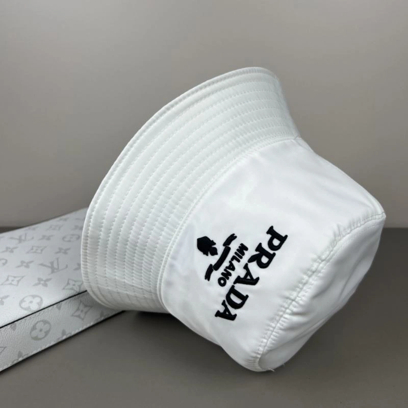 Prada Caps Sleek 257097