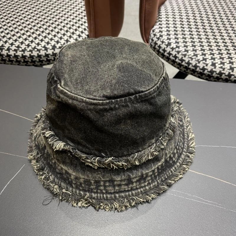 Fashionable Prada Caps 257102