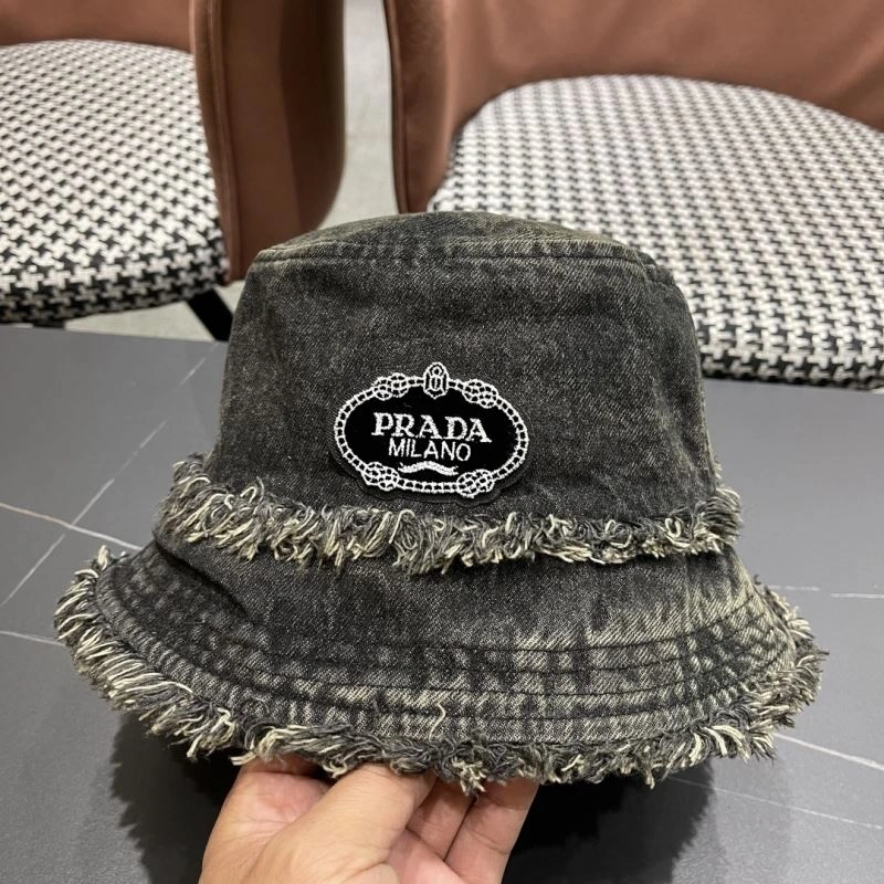 Fashionable Prada Caps 257102