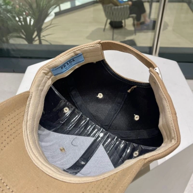 Prada Caps Bright 257075