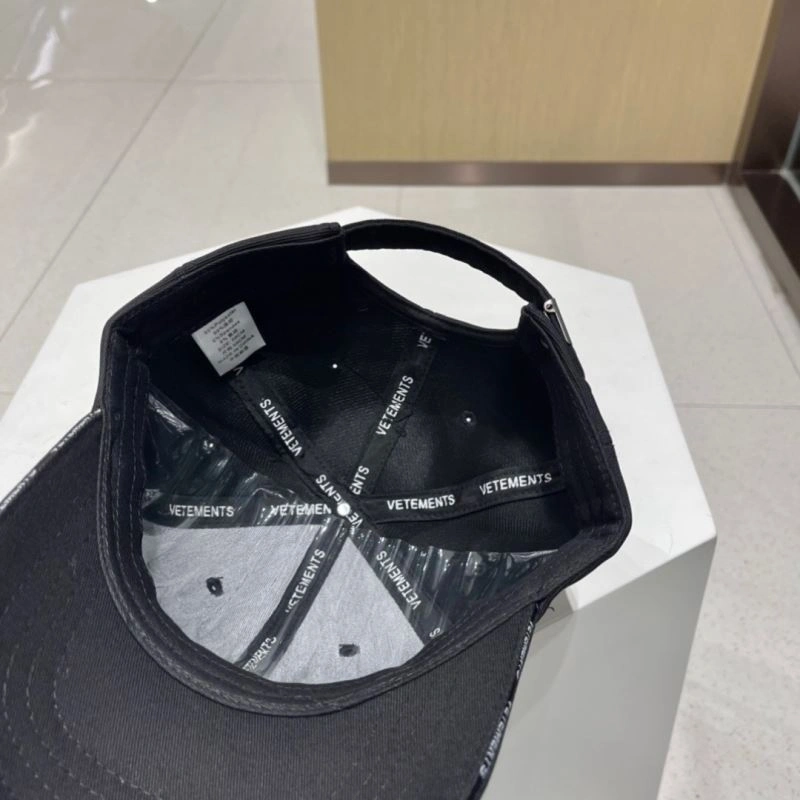 Prada Caps Compact 257068