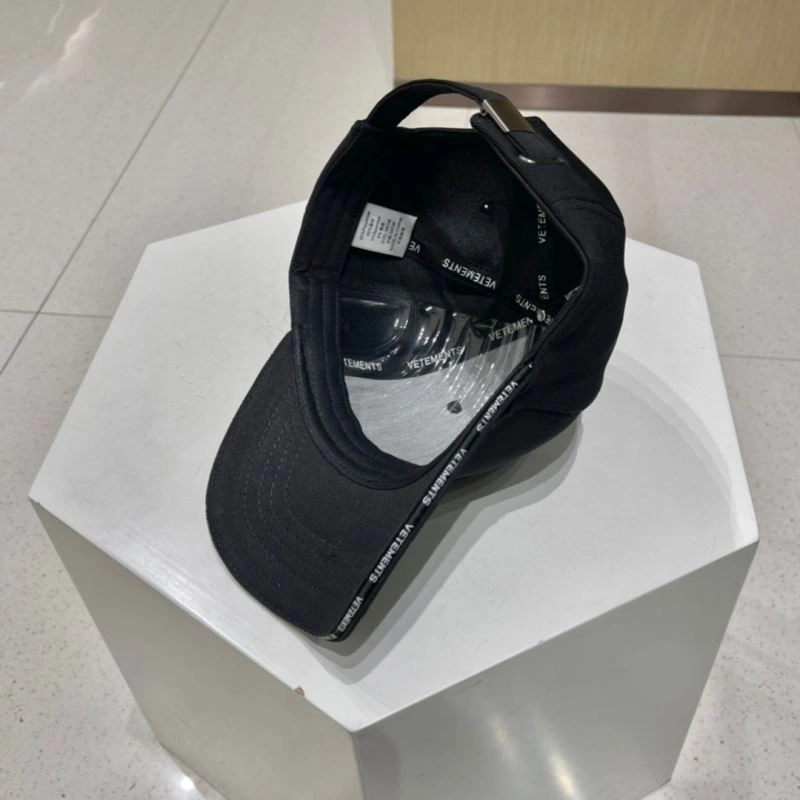 Prada Caps Compact 257068