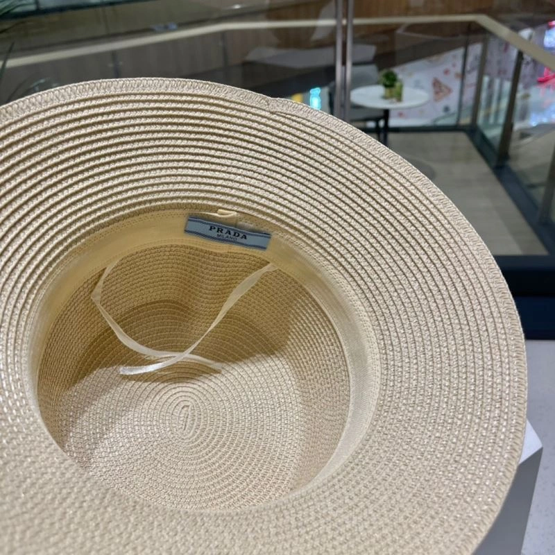 Breathable Prada Caps 261614