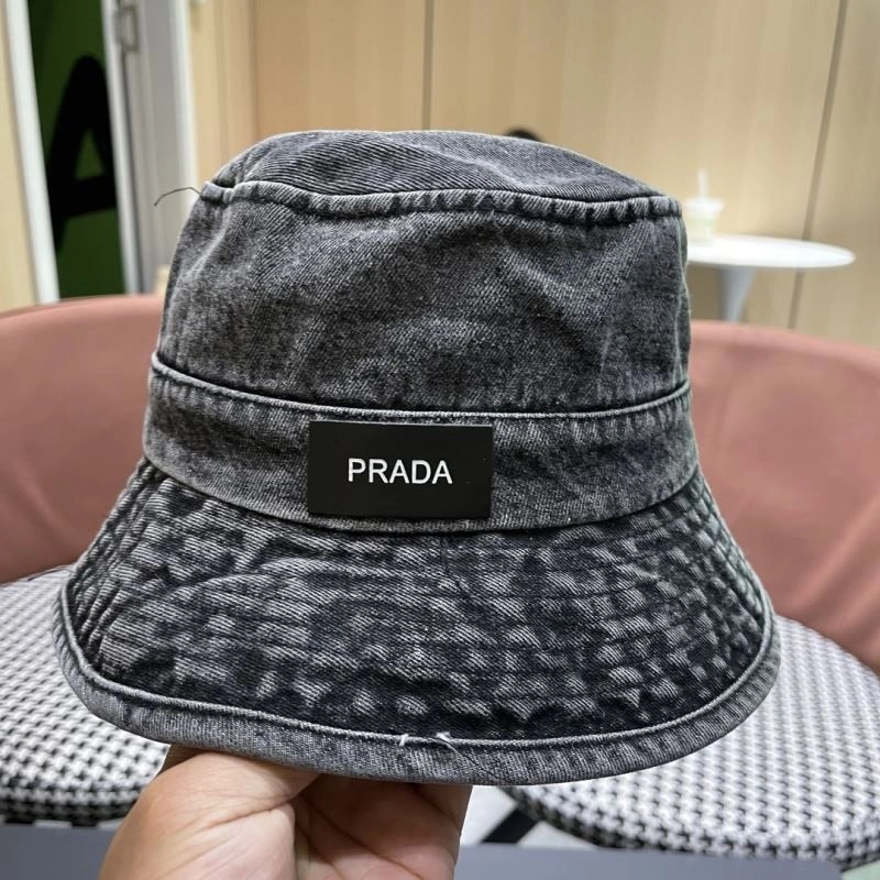 ZipUp Prada Caps 261608