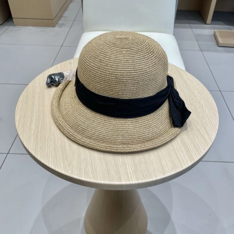 Minimalist Prada Caps 261577