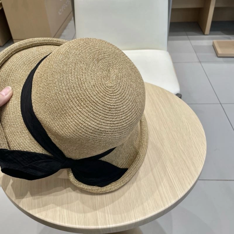 Minimalist Prada Caps 261577