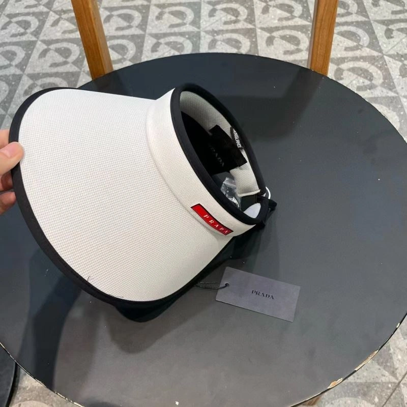 Snug Prada Caps 261587