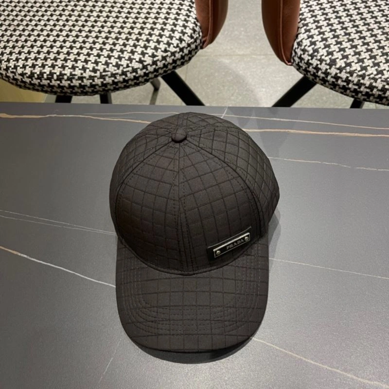 Prada Caps Versatile 261588