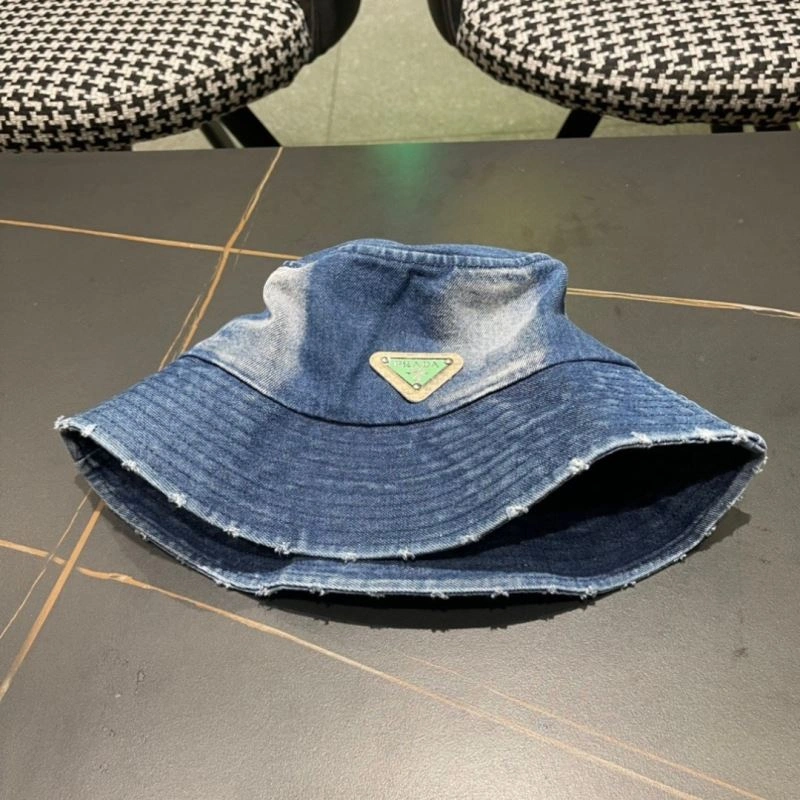 Neat Prada Caps 261596