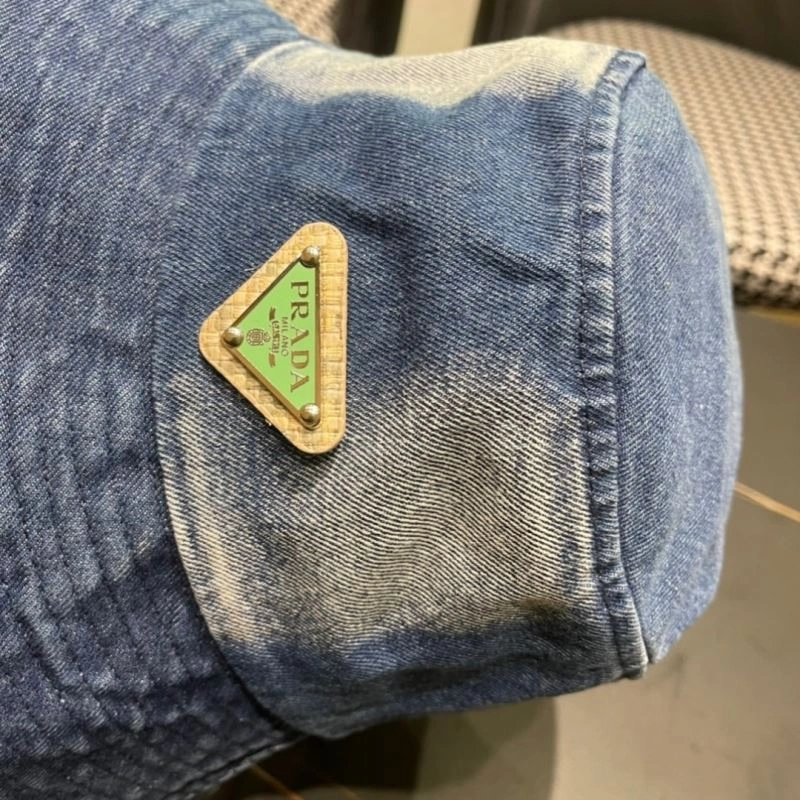 Neat Prada Caps 261596