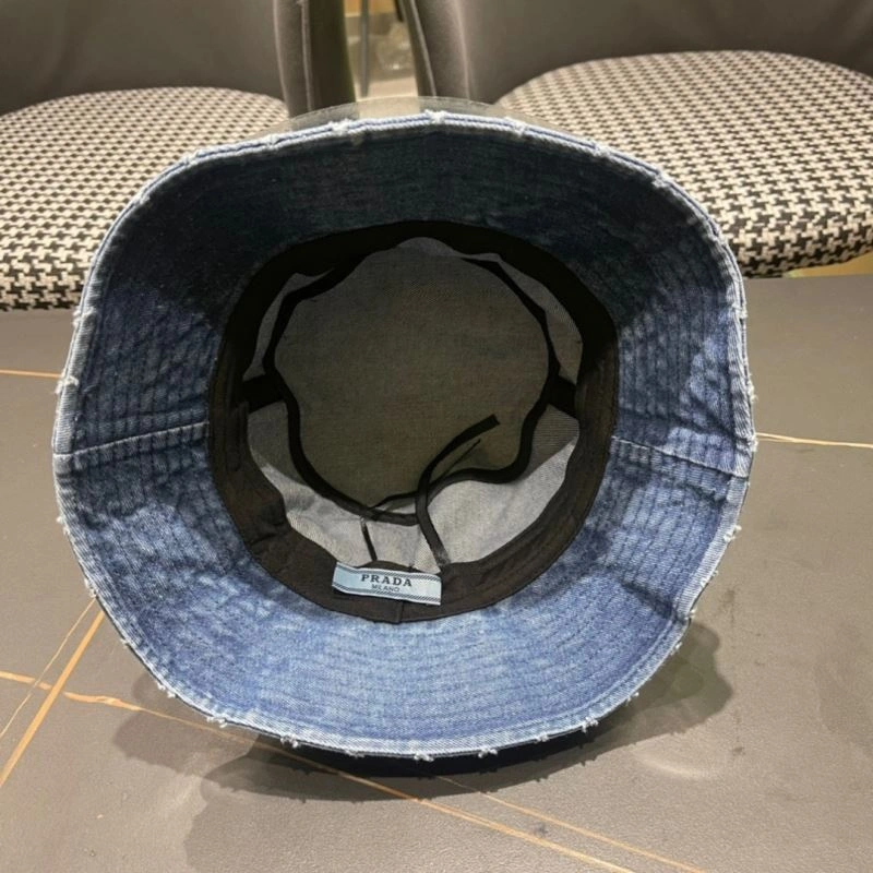Neat Prada Caps 261596