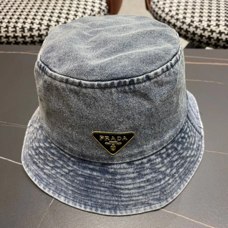 Prada Caps Bold 261583