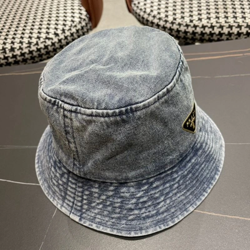 Prada Caps Bold 261583