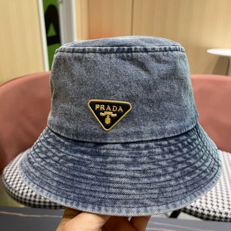 Prada Caps Bold 261583