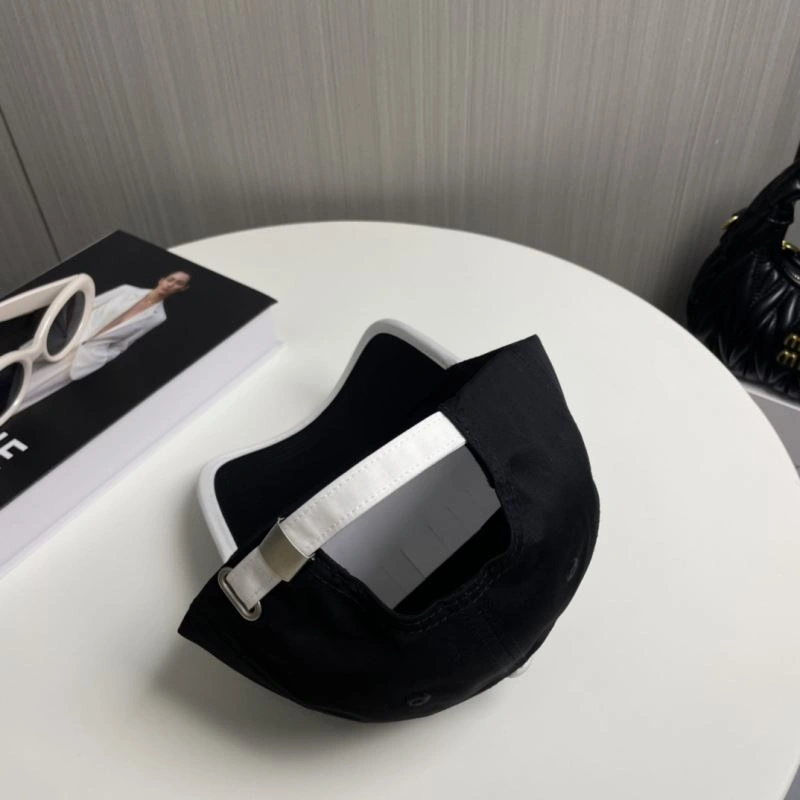 Breathable Prada Caps 261570