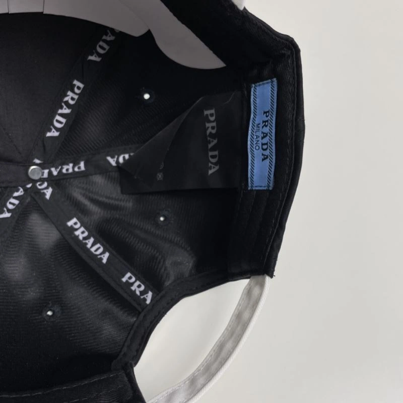 Breathable Prada Caps 261570