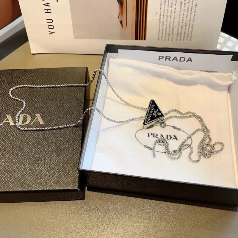 Prada Chains Efficient 262712
