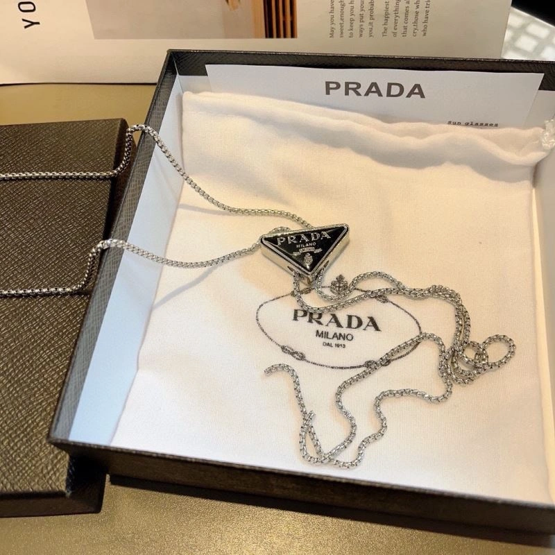 Prada Chains Efficient 262712