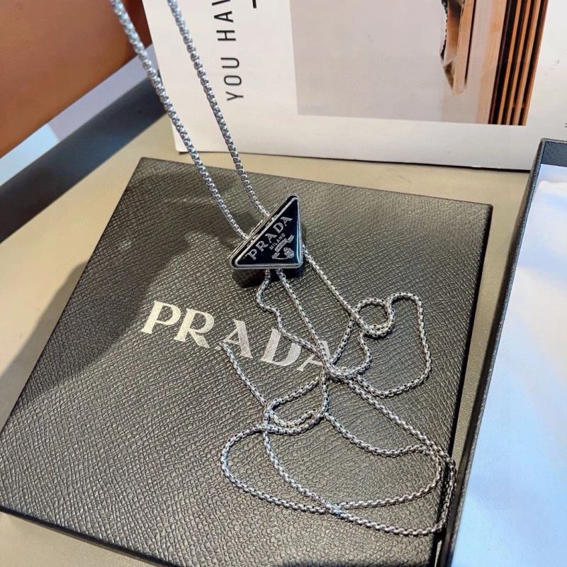 Prada Chains Efficient 262712