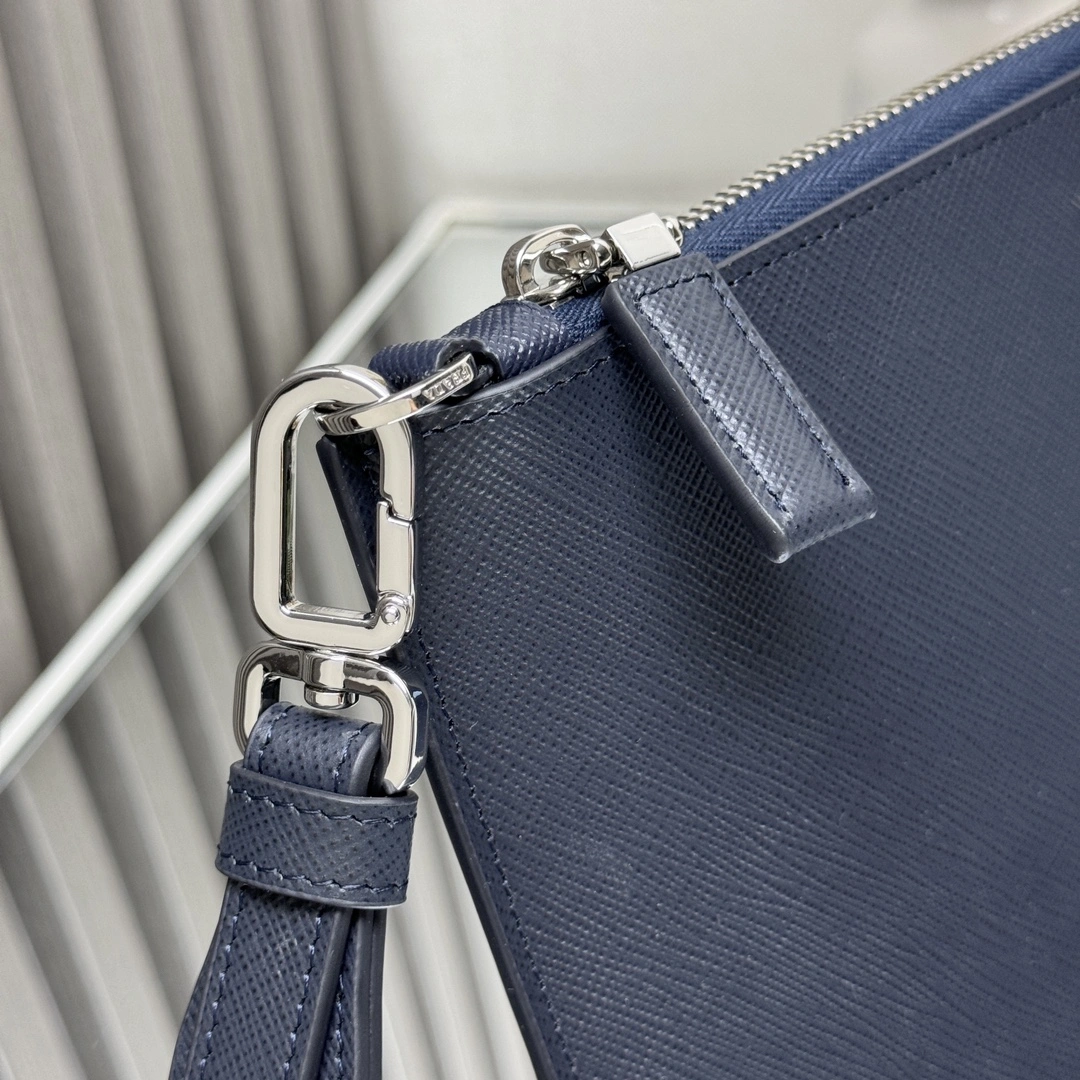 Prada Clutch Bags MoistureWicking 71683